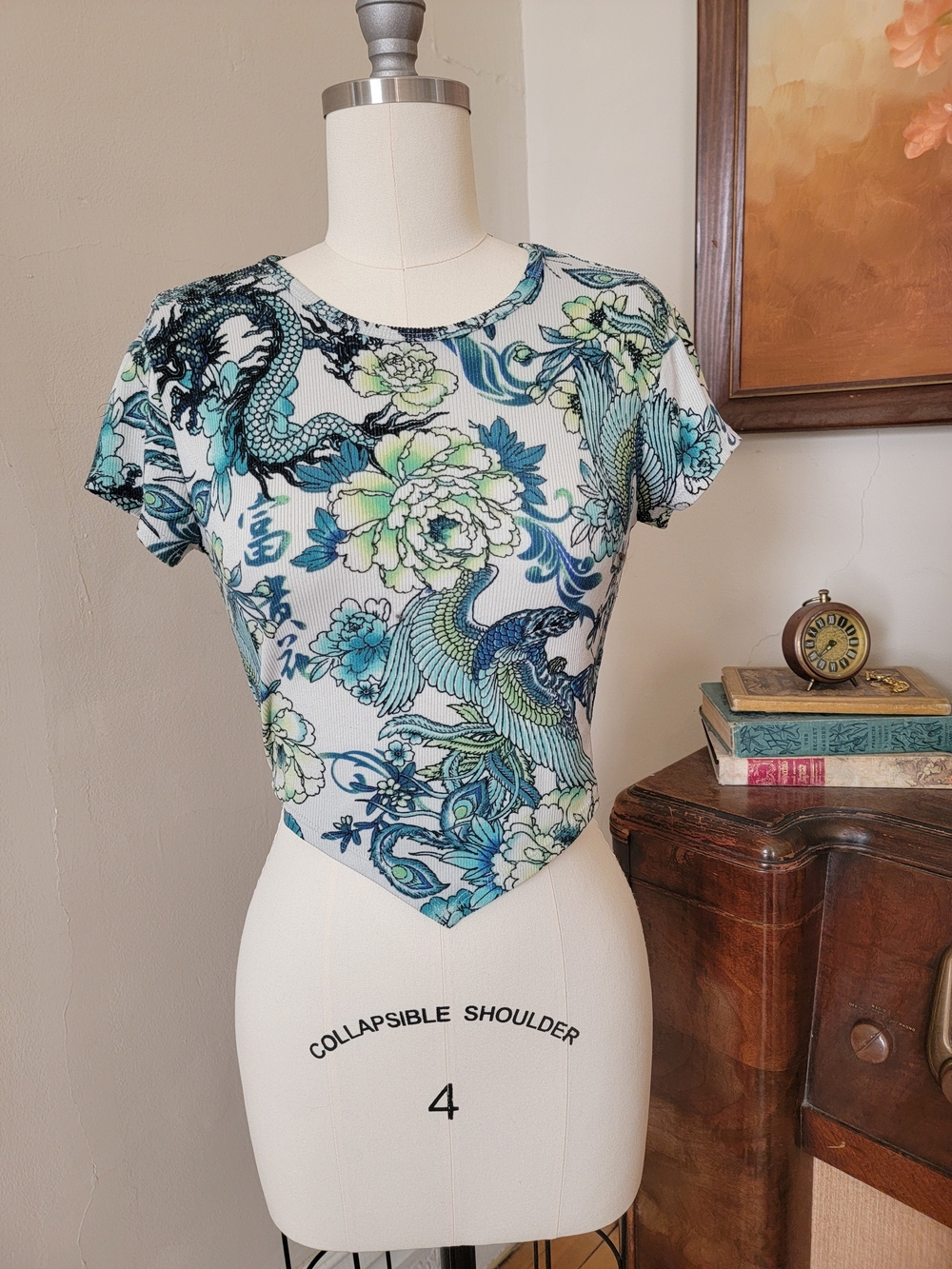 Y2k Rue21 Blue & Green Floral Dragon  Tattoo Print V Hem Crop Top Xs-S